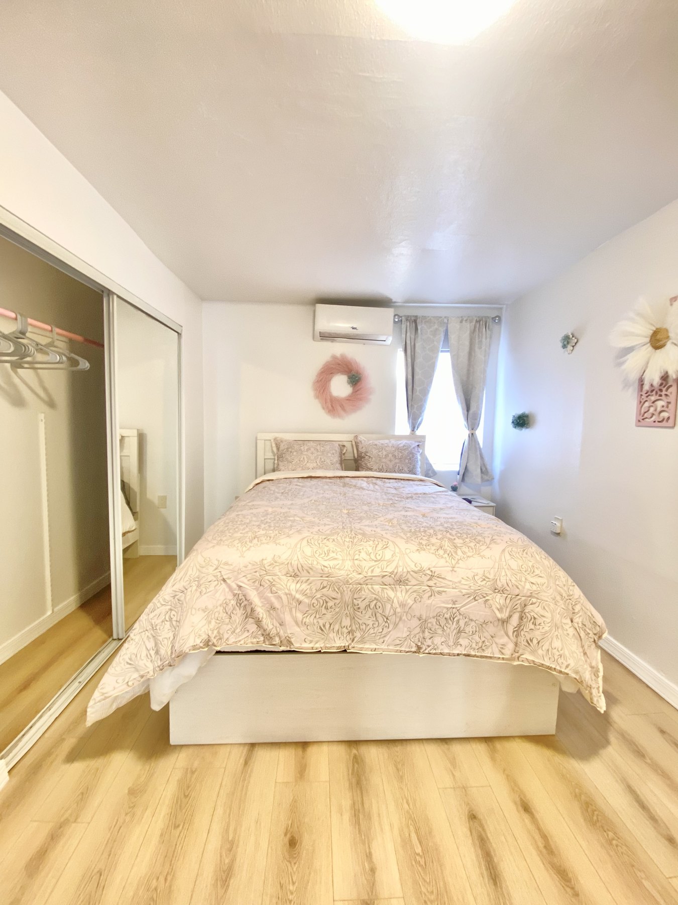 2BRs Pink Cute House near DTLA preview 2