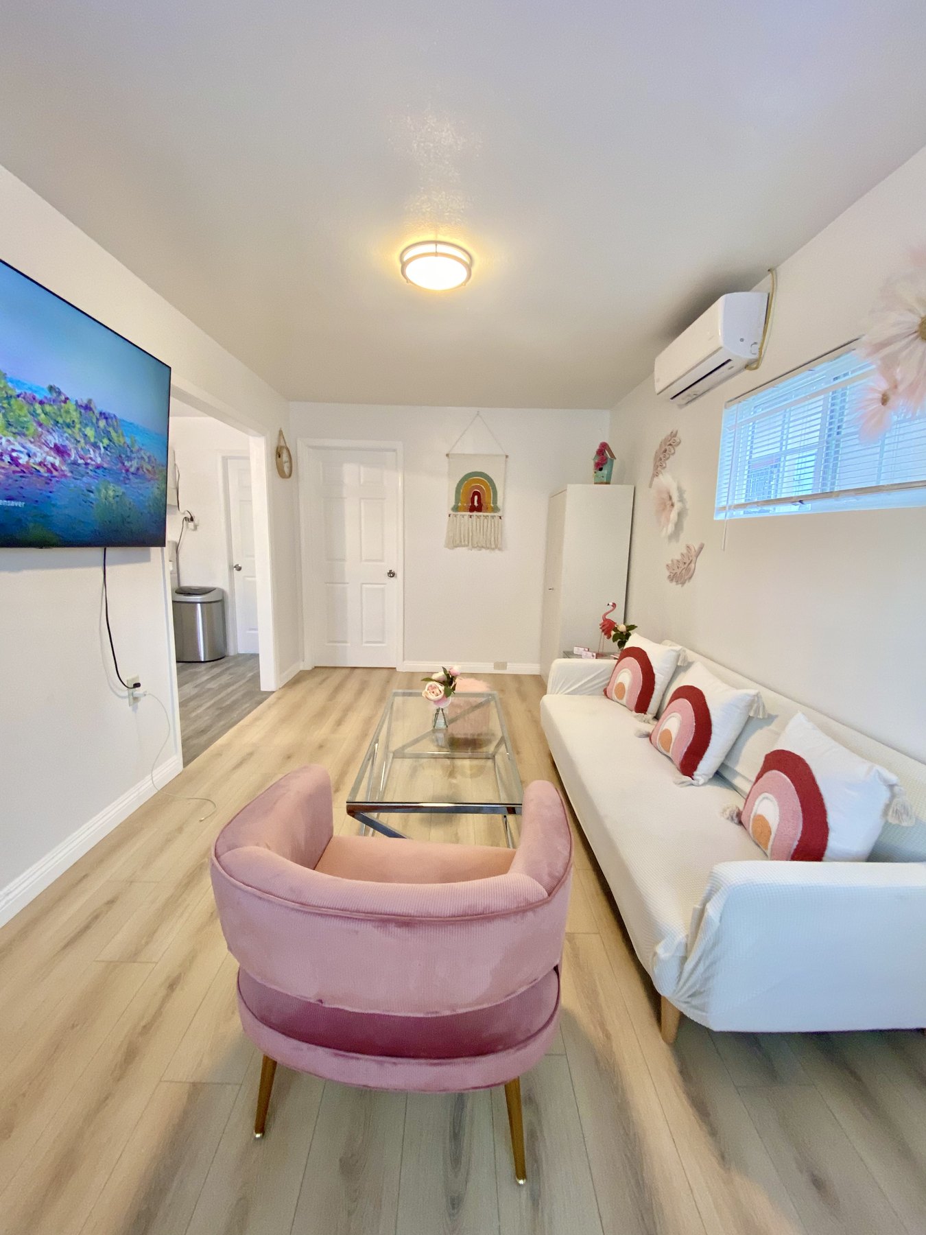 2BRs Pink Cute House near DTLA extra preview 10